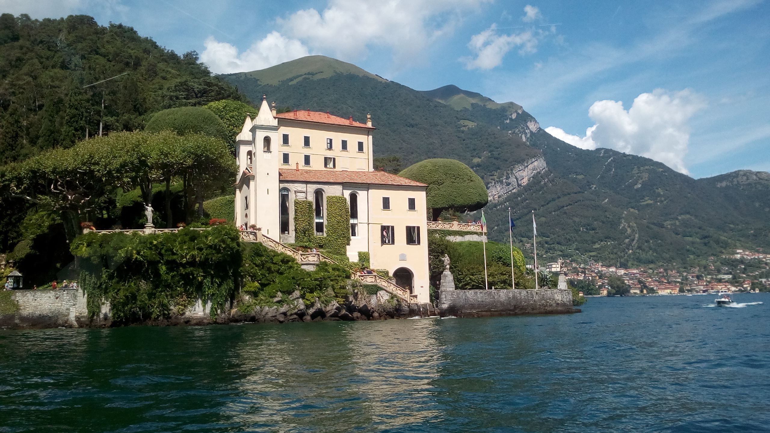 COMO LAKE ONE DAY EXPERIENCE FROM MILAN BY TRAIN